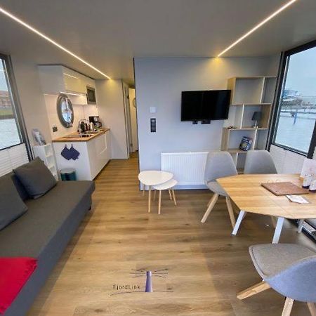 Hausboot Fjord Vela Mit Biosauna In בארת' מראה חיצוני תמונה