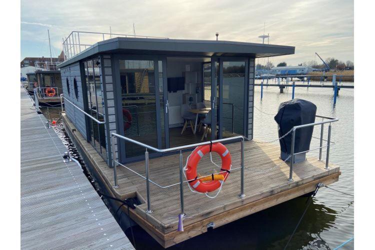 Hausboot Fjord Vela Mit Biosauna In בארת' מראה חיצוני תמונה